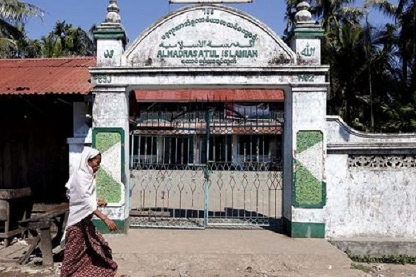 Myanmar Demolishes 16 Mosques in Rakhine
