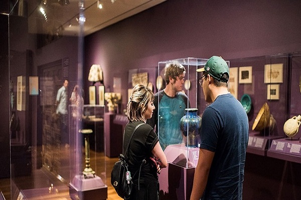 Museum in Houston Celebrates Ten Years of Art of Islamic Worlds Initiative