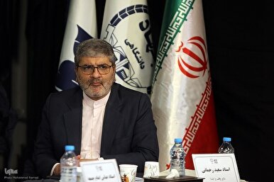 إقامة تواصل دائم بين المتسابقين في مسابقات الطلبة القرآنية