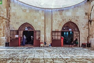 Von einstürzenden Säulen der Al-Aqsa-Moschee bis zum Angriff der Zionisten auf die Moschee von Bab al-Rahma