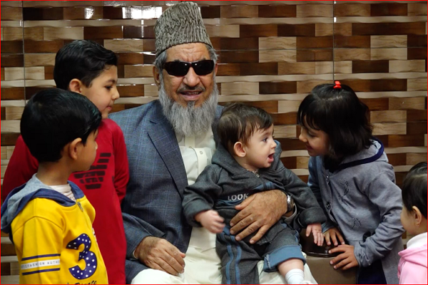 Barakatullah Saleem and his grandchildren