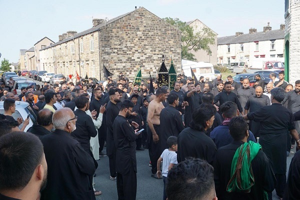 Hundreds Attend Muharram Mourning Procession in UK’s Lancashire
