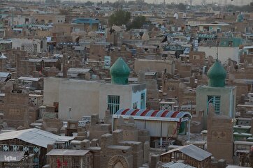 In Photos: Wadi Al-Salam Cemetery in Iraq’s Najaf   