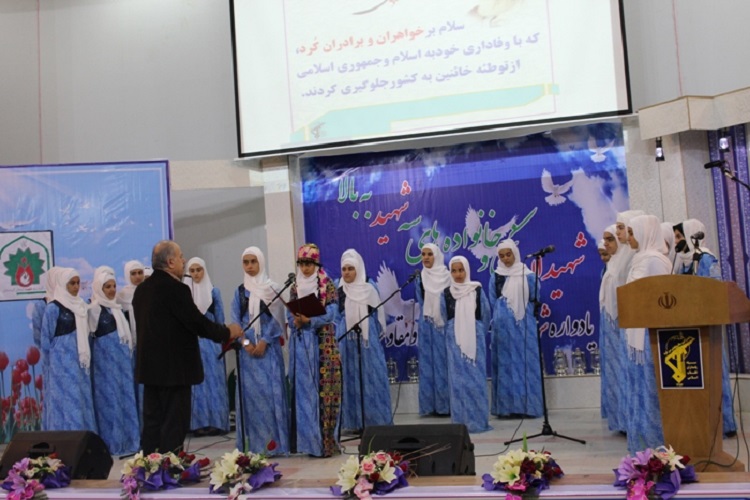 یادواره برادران شهید نمکی و جلوه‌های ایثار و مقاومت + عکس