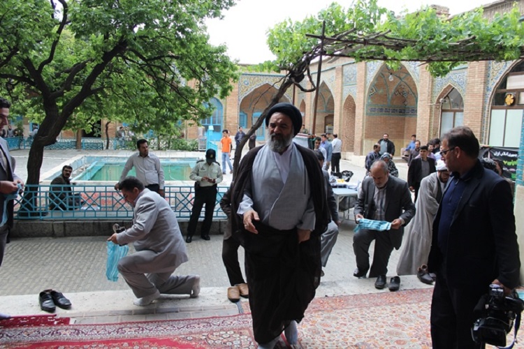 برگزاری مراسم بزرگداشت سالگرد ارتحال امام خمینی(ره) در کردستان