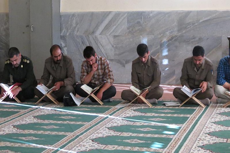 برگزاری کلاس قرآن و احکام در ناحیه مقاومت سپاه دهگلان