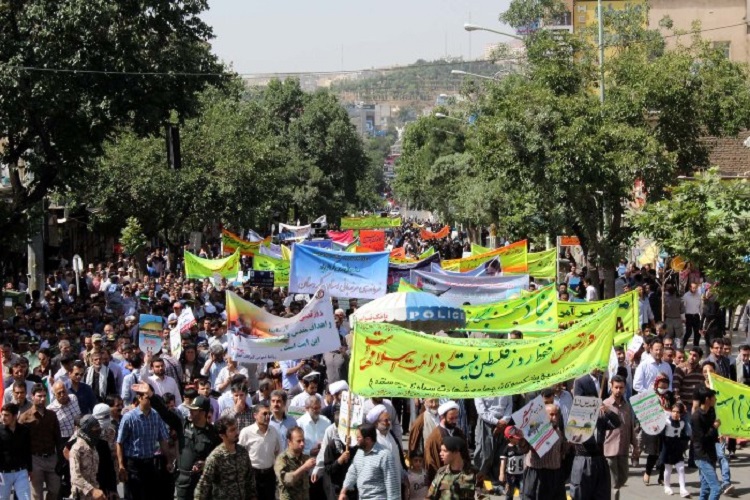 راهپیمایی روزه‌دار سنندجی در دفاع از ملت مظلوم فلسطین از نگان دوربین