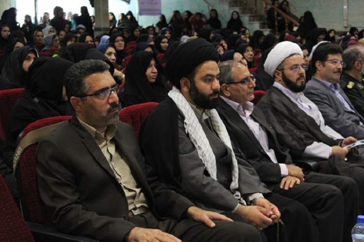 برگزاری همایش «مدافعان حریم خانواده» در سنندج + عکس