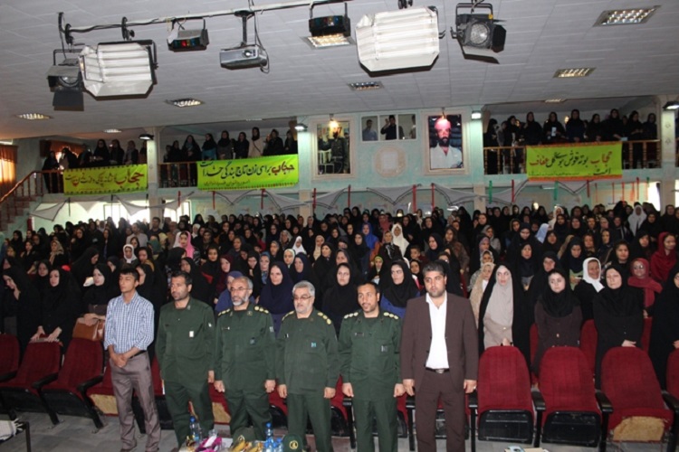 برگزاری همایش «مدافعان حریم خانواده» در سنندج + عکس