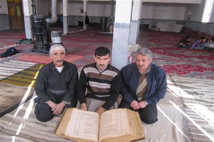 امالقرآن مولانآباد یادگاری تاریخی از عهد صفویه امالقرآن مولانآباد یادگاری تاریخی از عهد صفویه