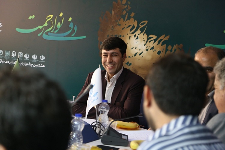 راهاندازی بزرگترین راهپیمایی و تجمع دفنوازان در کردستان راهاندازی بزرگترین راهپیمایی و تجمع دفنوازان در کردستان