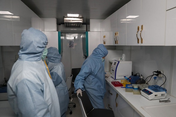 بسیج جامعه پزشکی از نمایندگان مجلس تست کرونا گرفت