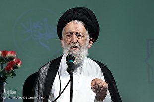 تبیین اصول اسلام در ارتباط با نخبگان جهان اسلام