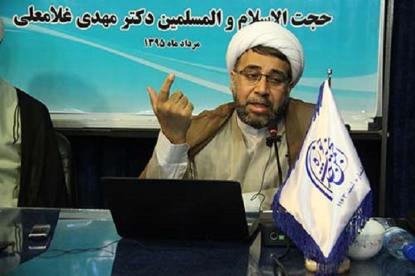 وجود روحانیون توانمند و متخصص زمینهساز جامعه دینی قویتر است