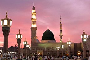 گزینم قرآن است و دین محمد...