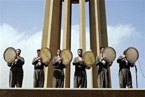 فیلم |همنوازی گروه 300 نفره دف‌نوازی در جشن جهانی نوروز