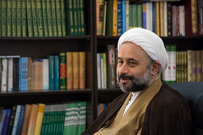 عمل به وظیفه مهمترین کار انسان متدین است/ فرمول قرآن برای رهایی از دوراهی‌های زندگی