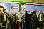 عکس | نواختن زنگ سالگرد پیروزی انقلاب اسلامی در اهواز