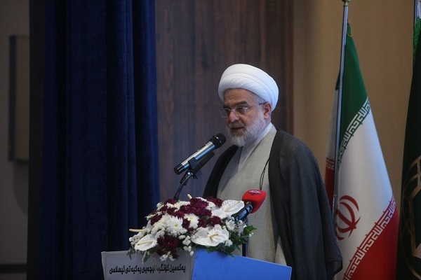 حجت الاسلام عبدالرضا پورذهبی نماینده  ولی فقیه در کردستان