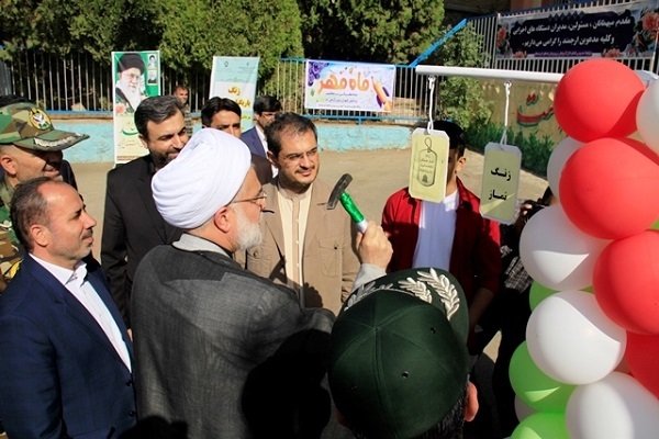 نواخته شدن زنگ نماز و ایثار در مدارس کردستان نواخته شدن زنگ نماز و ایثار در مدارس کردستان