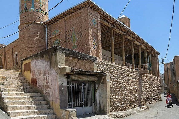 مسجد دو مناره سقز؛ یادگار عهد افشاریه مسجد دو مناره سقز؛ یادگار عهد افشاریه