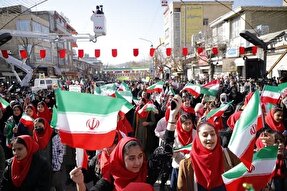 حضور مردم پادزهر بحران‌ها و اکسیر نجات کشور است