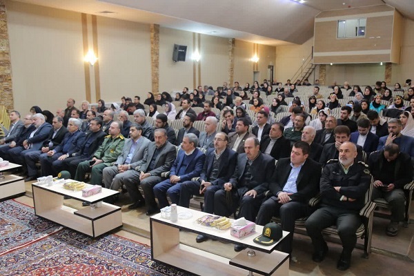 مراسم اهدای جهیزیه به مددجویان بهزیستی کردستان مراسم اهدای جهیزیه به مددجویان بهزیستی کردستان