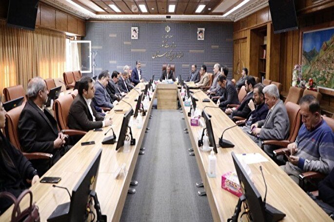 فرزندان شهدا سرمایه جامعه و نماد شرافت ایران اسلامی هستند