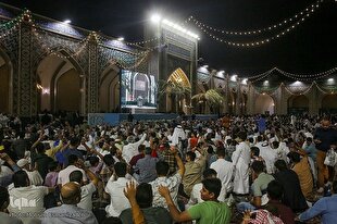 فیلم | حرم مطهر رضوی در شب عید غدیر