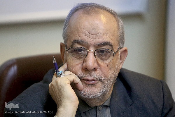 شعرخوانی پیشکسوت قرآنی به مناسبت فرارسیدن محرم + صوت