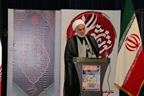 صحنه‌های شورانگیز کربلا هر انسان آزاده‌ای را متحول می‌کند