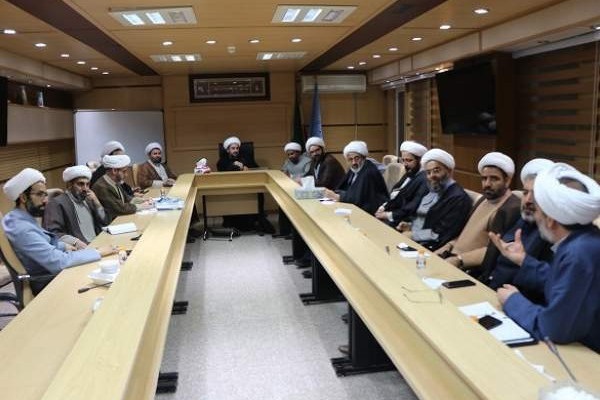 نشست هم اندیشی مبلغان نخبه استان کردستان نشست هم اندیشی مبلغان نخبه استان کردستان