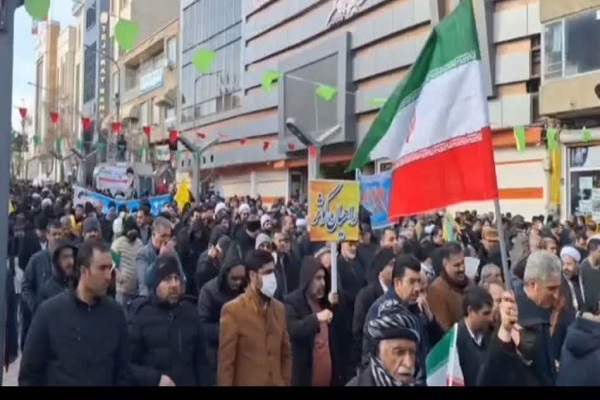 راهپیمایی 22 بهمن در سنندج راهپیمایی 22 بهمن در سنندج