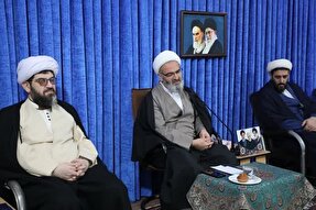 انتظار ظهور به معنای کسب آمادگی برای یاری امام عصر(عج) است