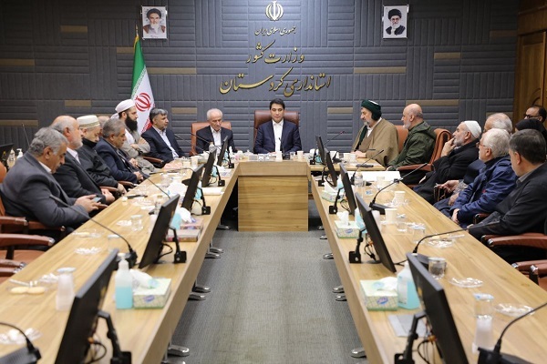 دیدار استاندار کردستان با هیئت امنای مسجد جامع قبای سنندج دیدار استاندار کردستان با هیئت امنای مسجد جامع قبای سنندج