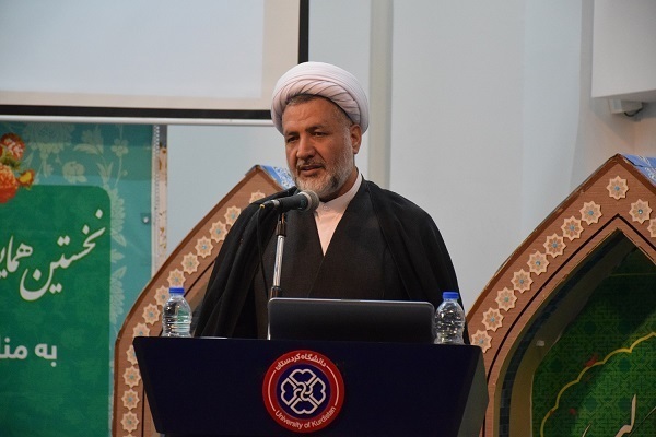 محمود صفیزاده، معاون فرهنگی و اجتماعی دانشگاه کردستان محمود صفیزاده، معاون فرهنگی و اجتماعی دانشگاه کردستان