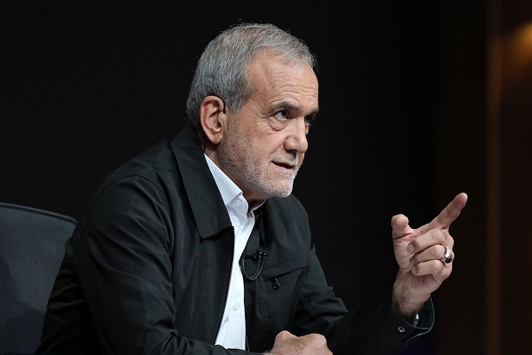 وظیفه دولت جلب رضایت مردم است