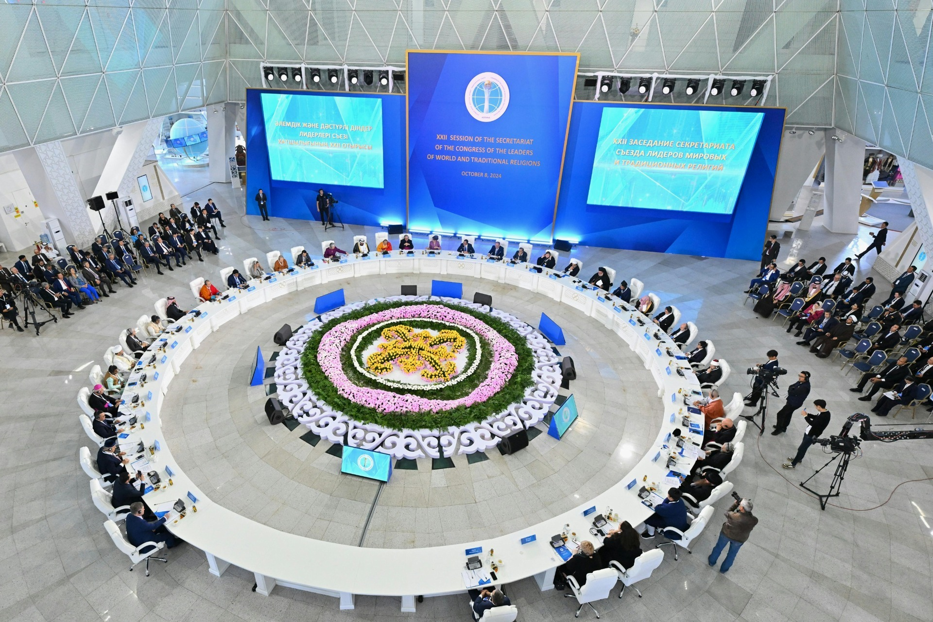 رونق گفت‌وگوی ادیان و فرهنگ‌ها در حاشیه اجلاس قزاقستان