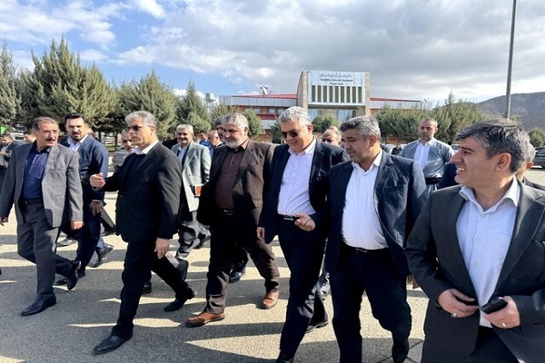 سفر معاون وزیر صمت و مدیر کل سازمان توسعه و تجارت ایران به کردستان سفر معاون وزیر صمت و مدیر کل سازمان توسعه و تجارت ایران به کردستان