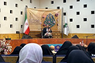 شخصیت امام علی(ع) فراتر از دین و مذهب است