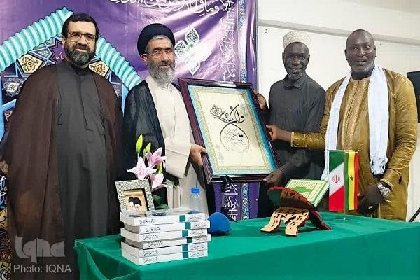 تقدیر از نخستین استاد ایرانی جامعه المصطفی سنگال + عکس