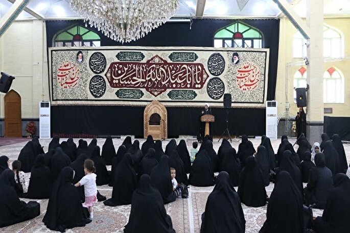 اجتماع باشکوه «بانوان زینبی» در سنندج برگزار شد