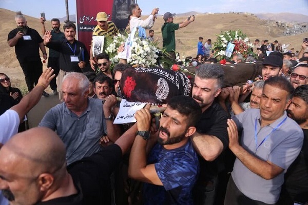 مراسم تشییع پیکر حمید مرادی مراسم تشییع پیکر حمید مرادی