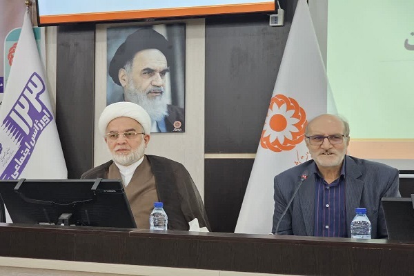 گردهمایی فصلی دبیران شورای اقامه نماز دستگاه‌های اجرایی استان