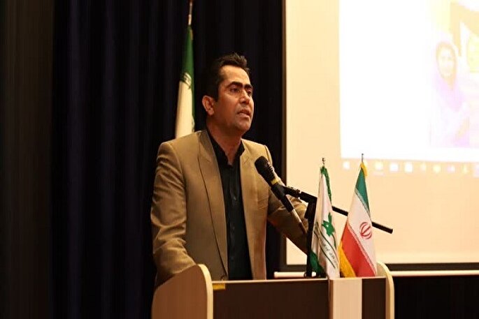 آیین رونمایی از کتاب کودک «سورنا و مصرف داروها» برگزار شد