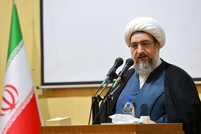 تفکر بسیجی در همه عرصه‌ها تقویت شود