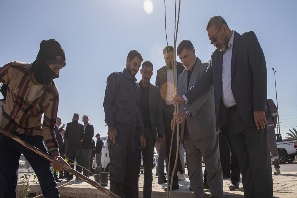 درختکاری در مسیر اربعین بین نجف و کربلا