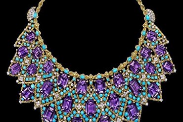 Seni Islam bersinar pada perhiasan Dallas Paris