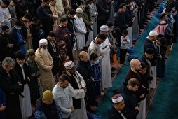 İngiltere’deki cami yöneticilerine İsrail’i eleştirdikleri için soruşturma başlatıldı
